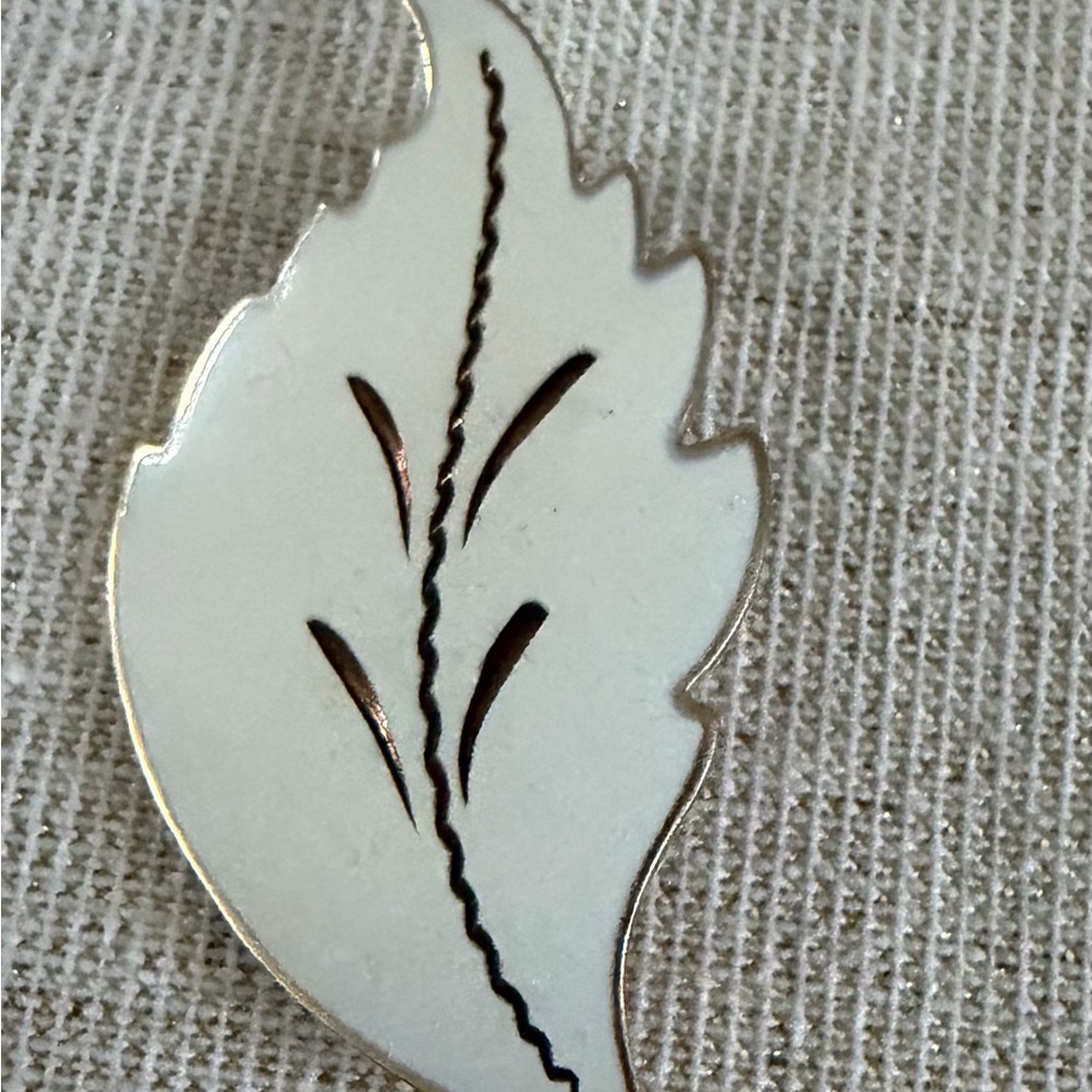 Source Unknown White Leaf Brooch